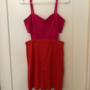 Cutout dress with color block